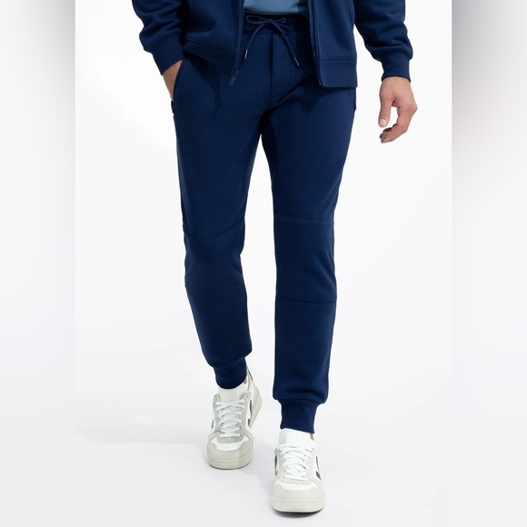 Swet Tailor Men s Stretch Fleece Jogger Pants Admiral Blue Size M NWT Pants